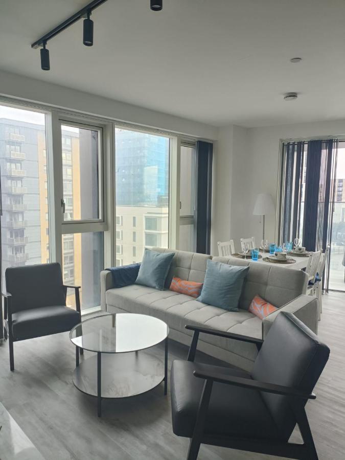 One West Point , Icon Tower Apartment London Bagian luar foto