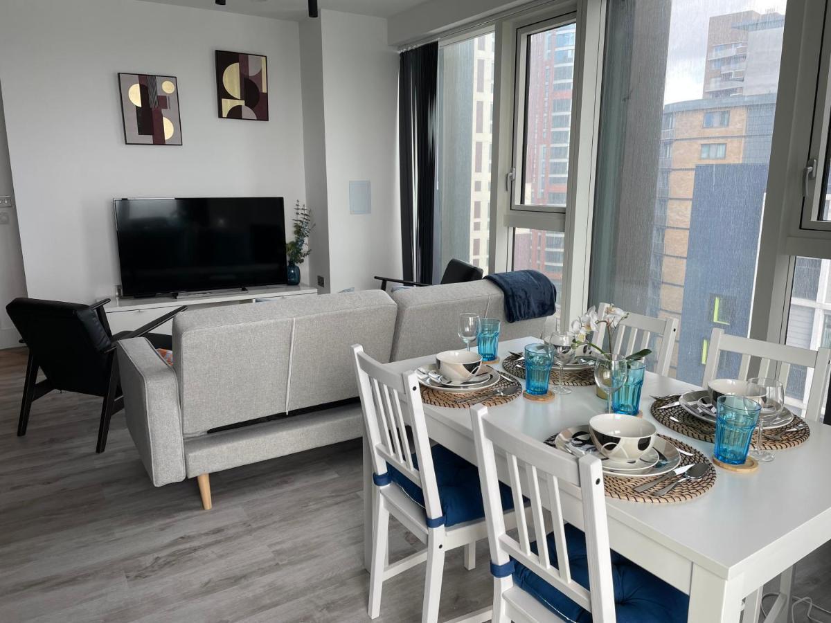 One West Point , Icon Tower Apartment London Bagian luar foto