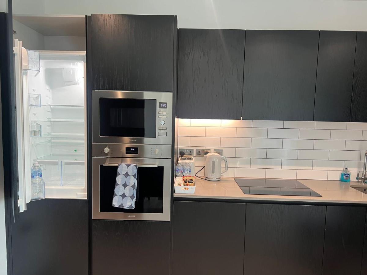 One West Point , Icon Tower Apartment London Bagian luar foto