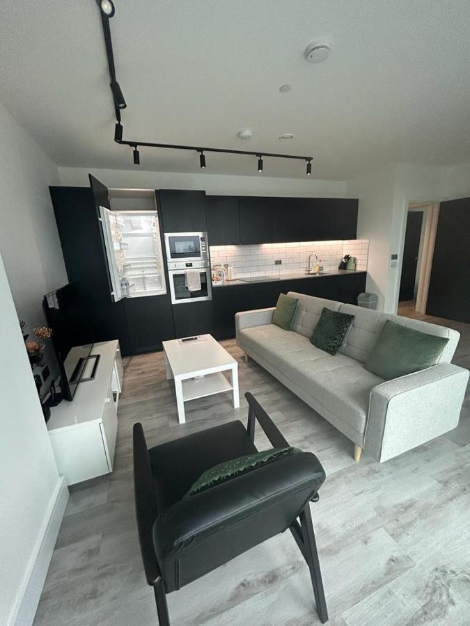 One West Point , Icon Tower Apartment London Bagian luar foto